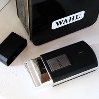 L'indispensable ! 💣

Rasoir de voyage "Travel Shaver" @wahlpro 

Tellement petit qu'il se glisse aisément dans tes bagages, occupant un minimum d'espace 🧳
~
#rasoir #wahlpro #wahlpro #clippers #travelshaver #barbier #barbière #barbershop #barber #coiffeurprofessionnel #coiffeurhomme #coiffeuradomicile #coiffeuseadomicile #coiffeuradomicile #wahlclippers